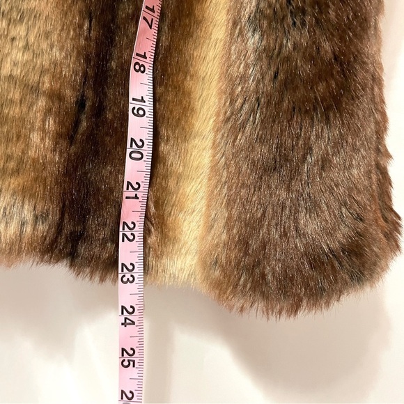 outdoor edition by Parkhurst faux fur vest - Picture 10 of 11